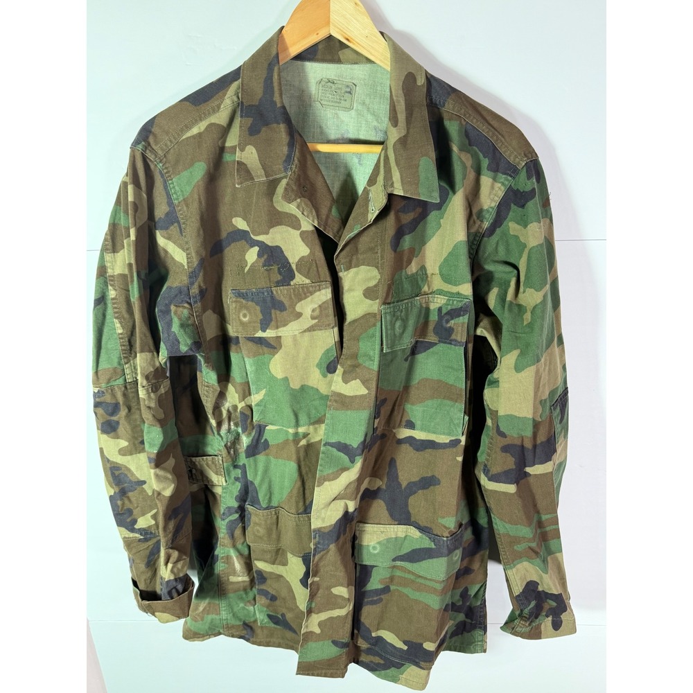 Vintage US Military Woodland Camo BDU Field Jacket Medium Long 8415-01-084-1648